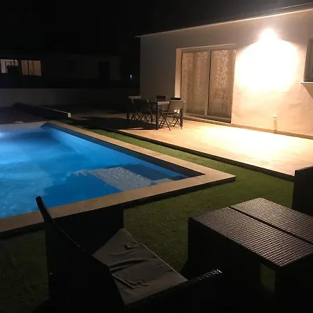 Individuelle Avec Piscine Villa *